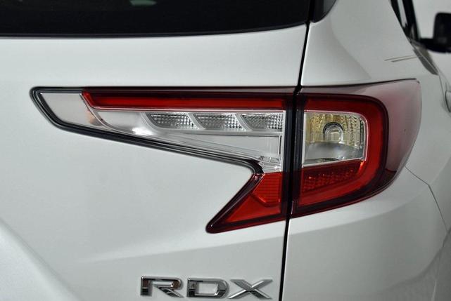 Photo of 2020 Platinum White Pearl Acura RDX