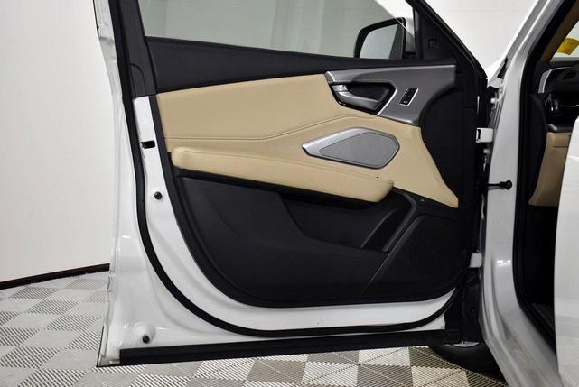 Photo of 2020 Platinum White Pearl Acura RDX
