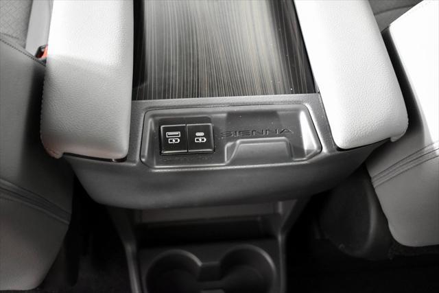 Photo of 2024 Pearl Toyota Sienna