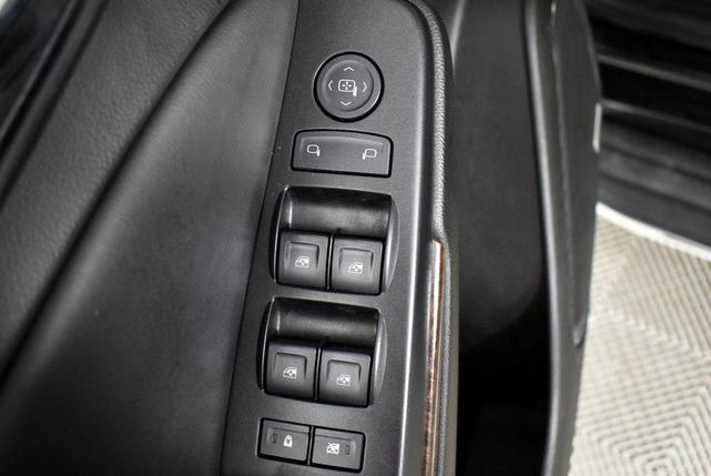 Photo of 2016 Onyx Black GMC Yukon