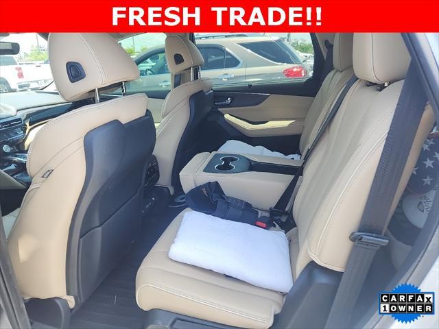 Photo of 2023 Platinum White Pearl Acura MDX