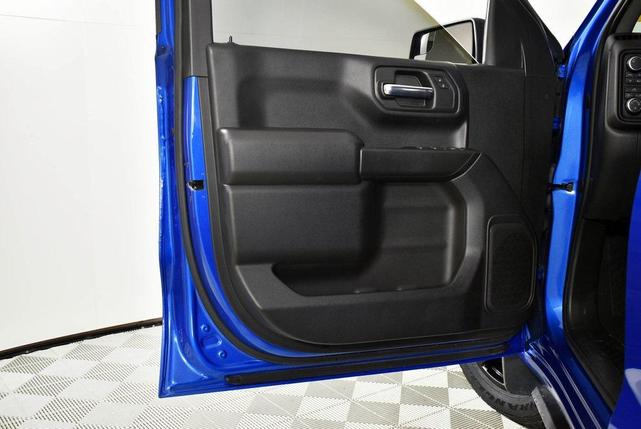 Photo of 2022 Glacier Blue Metallic Chevrolet Silverado 1500