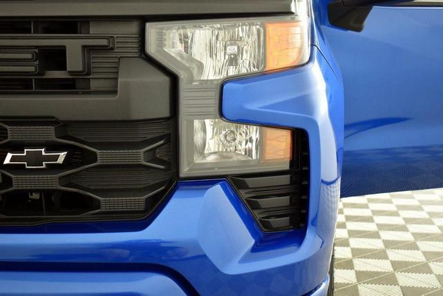 Photo of 2022 Glacier Blue Metallic Chevrolet Silverado 1500