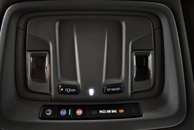 Photo of 2022 Glacier Blue Metallic Chevrolet Silverado 1500