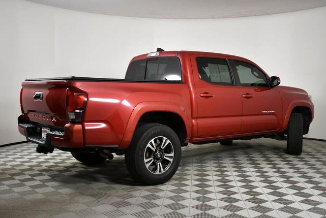 Photo of 2019 Barcelona Red Metallic Toyota Tacoma