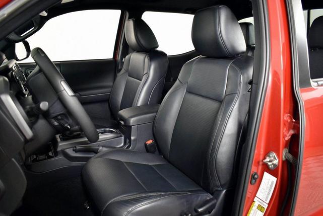 Photo of 2019 Barcelona Red Metallic Toyota Tacoma