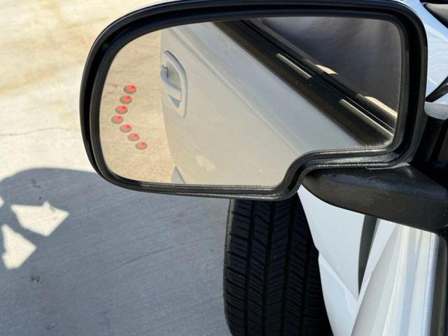 Photo of 2004  Chevrolet Tahoe