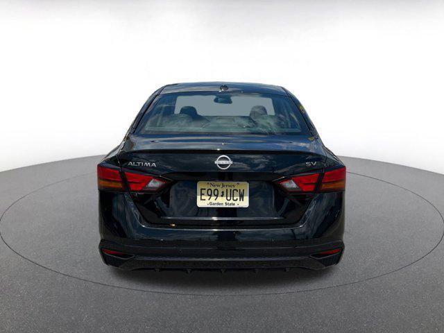 Photo of 2024 Super Black Nissan Altima