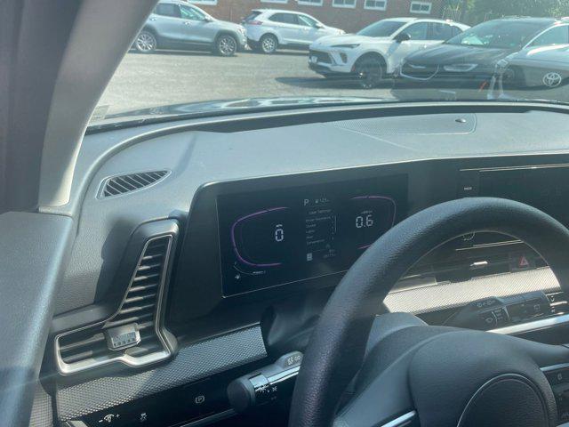 Photo of 2024 Gravity Gray Kia Sportage