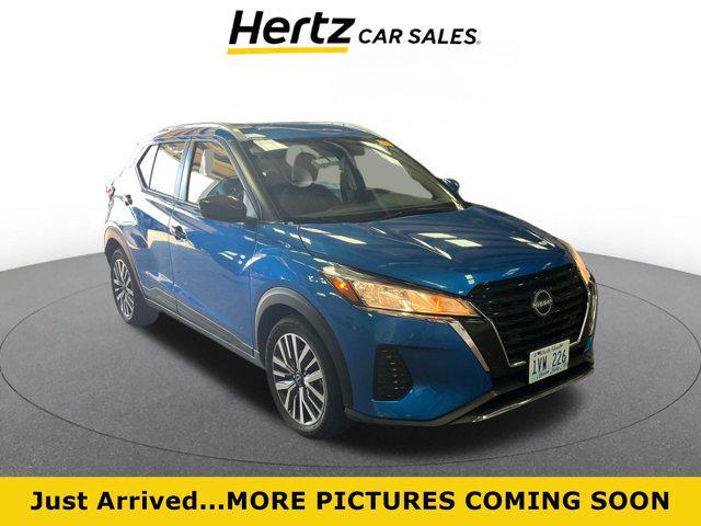 Photo of 2024 Electric Blue Metallic Nissan Kicks