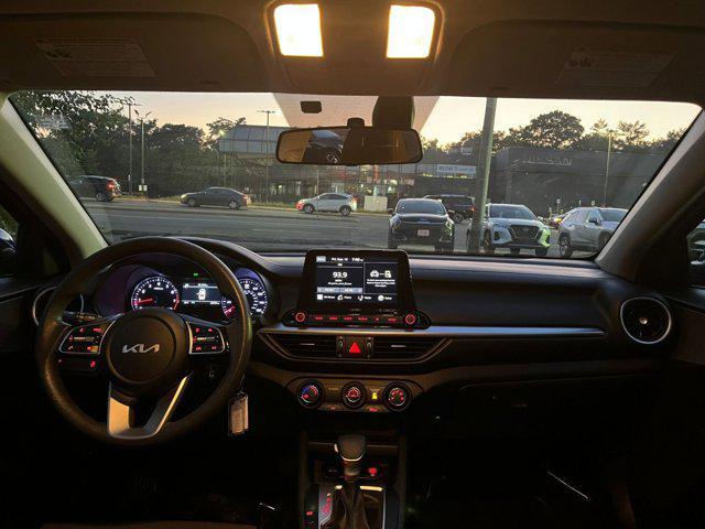 Photo of 2024 Deep Sea Blue Kia Forte