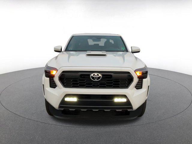 Photo of 2024 Ice Cap Toyota Tacoma