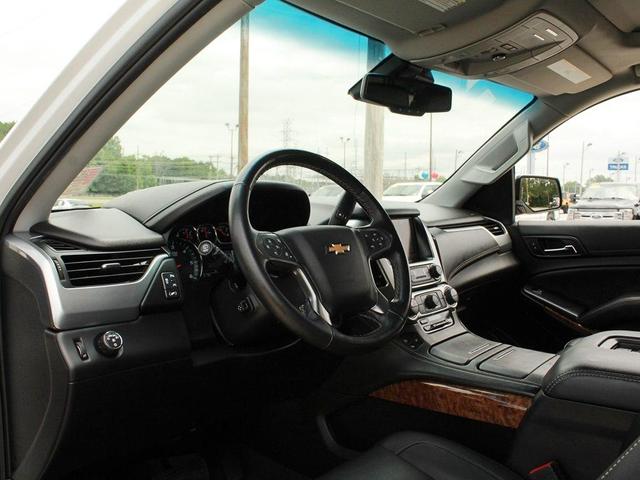 Photo of 2020 WHITE Chevrolet Suburban