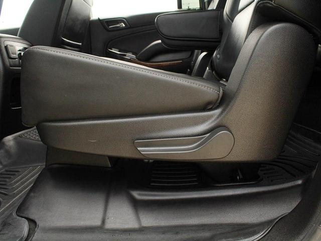 Photo of 2020 WHITE Chevrolet Suburban