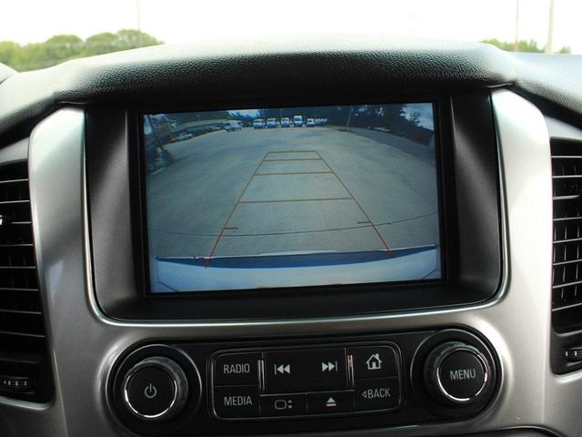 Photo of 2020 WHITE Chevrolet Suburban