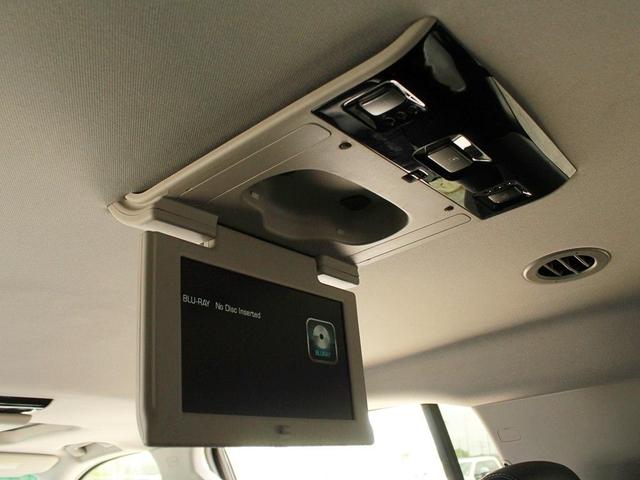 Photo of 2020 WHITE Chevrolet Suburban