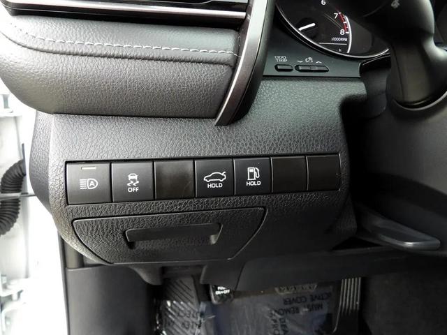 Photo of 2024 Ice Cap Toyota Camry