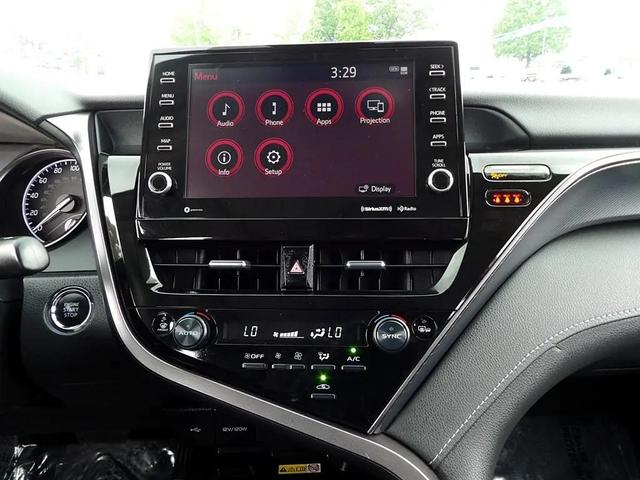 Photo of 2024 Ice Cap Toyota Camry