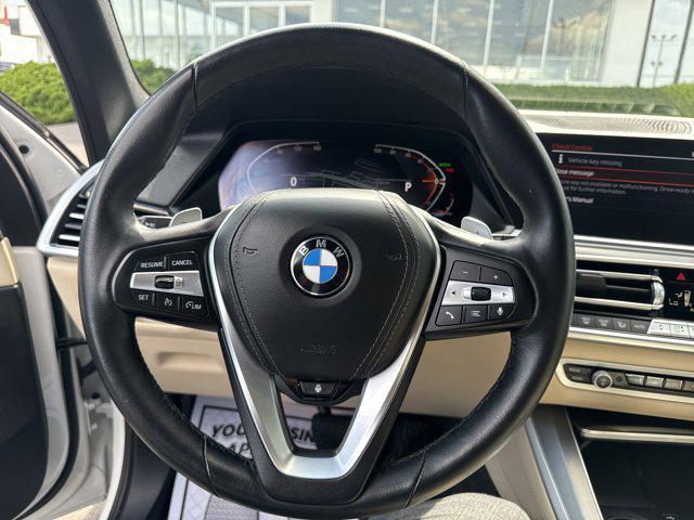 Photo of 2022 Mineral White Metallic BMW X5