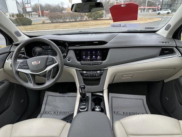 Photo of 2021 Stellar Black Metallic Cadillac XT5