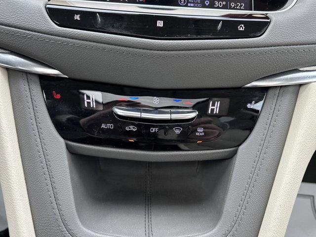 Photo of 2021 Stellar Black Metallic Cadillac XT5