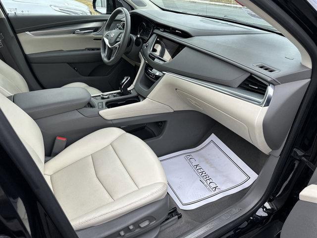 Photo of 2021 Stellar Black Metallic Cadillac XT5