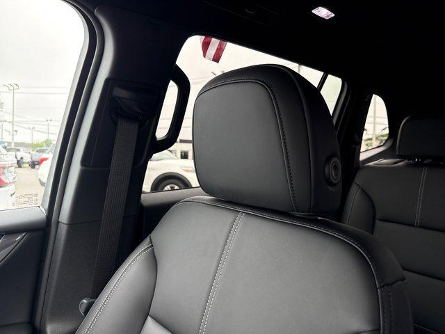 Photo of 2025 Sterling Metallic GMC Acadia
