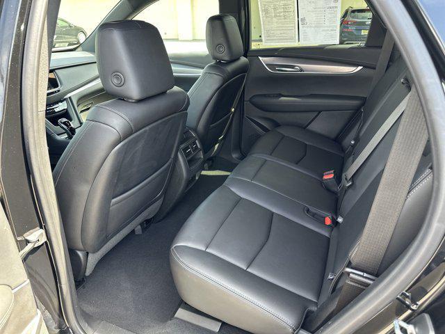 Photo of 2022 Stellar Black Metallic Cadillac XT5