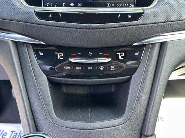 Photo of 2022 Stellar Black Metallic Cadillac XT5