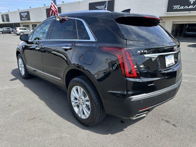 Photo of 2022 Stellar Black Metallic Cadillac XT5