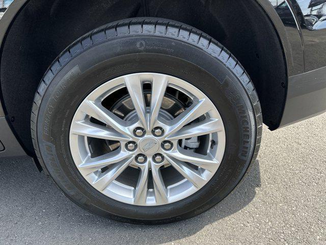 Photo of 2022 Stellar Black Metallic Cadillac XT5