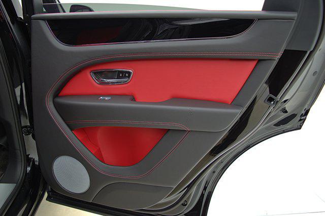 Photo of 2023 Beluga Bentley Bentayga