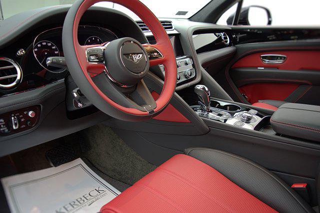 Photo of 2023 Beluga Bentley Bentayga