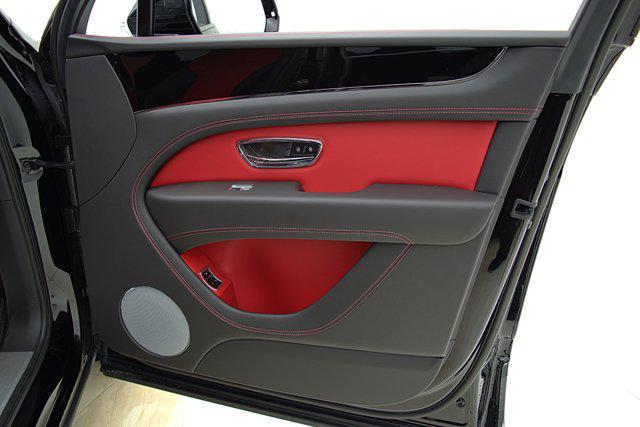 Photo of 2023 Beluga Bentley Bentayga