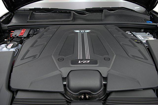 Photo of 2023 Beluga Bentley Bentayga