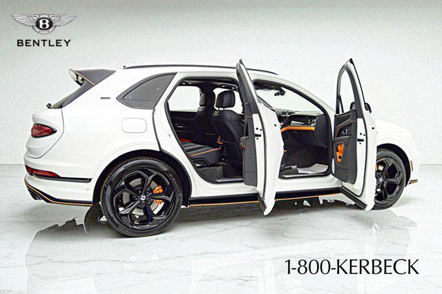 Photo of 2025 Glacier White Bentley Bentayga