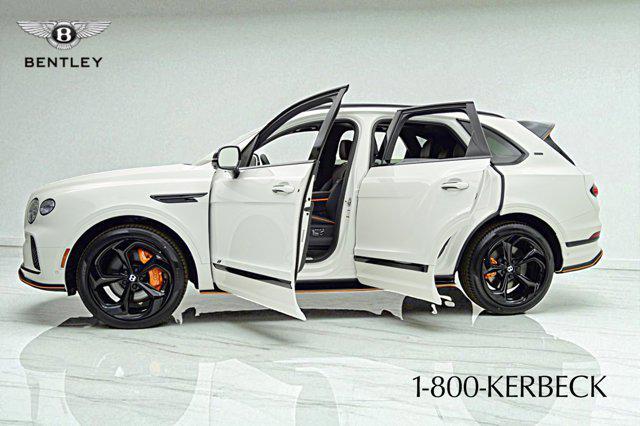 Photo of 2025 Glacier White Bentley Bentayga