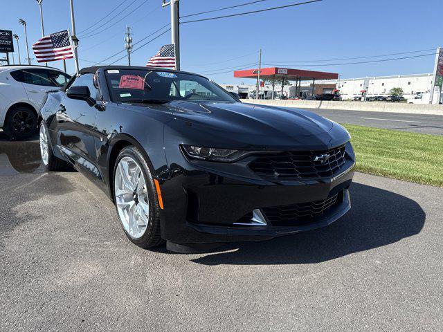 Photo of 2023 Black Chevrolet Camaro