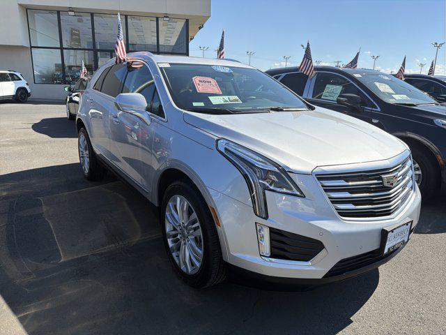 Photo of 2018 Radiant Silver Metallic Cadillac XT5