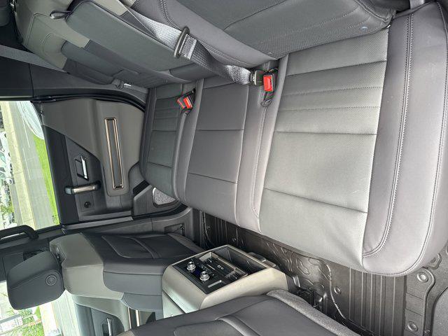 Photo of 2025 Void Black GMC HUMMER EV SUV