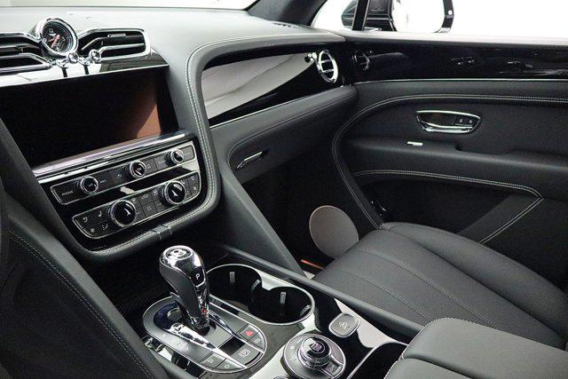Photo of 2025 Beluga Bentley Bentayga