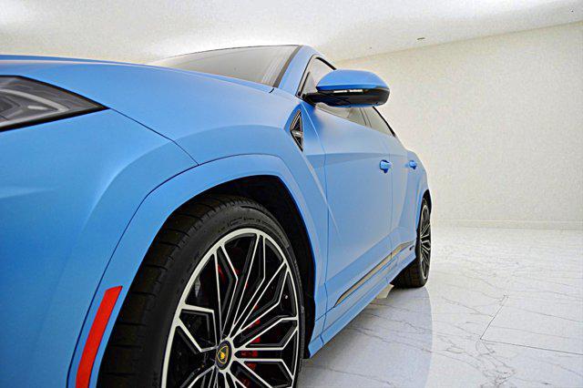 Photo of 2025 Blu Aegir Lamborghini Urus