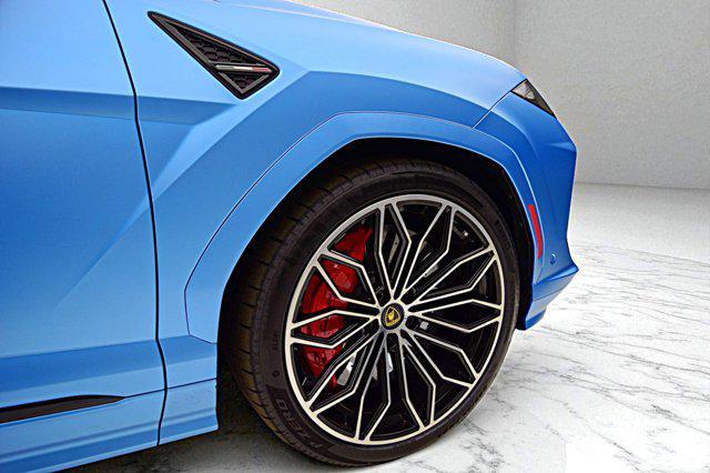 Photo of 2025 Blu Aegir Lamborghini Urus
