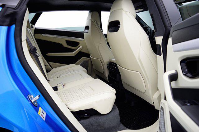 Photo of 2025 Blu Aegir Lamborghini Urus