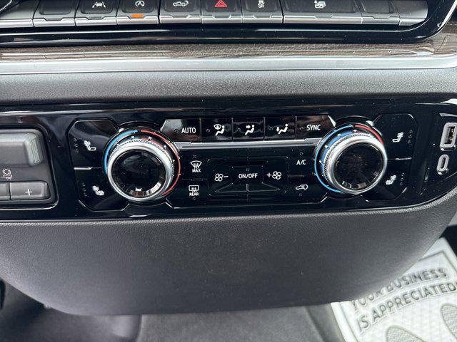 Photo of 2025 Summit White GMC Sierra 1500