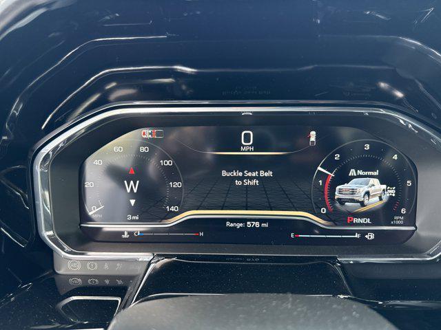 Photo of 2025 Summit White GMC Sierra 1500