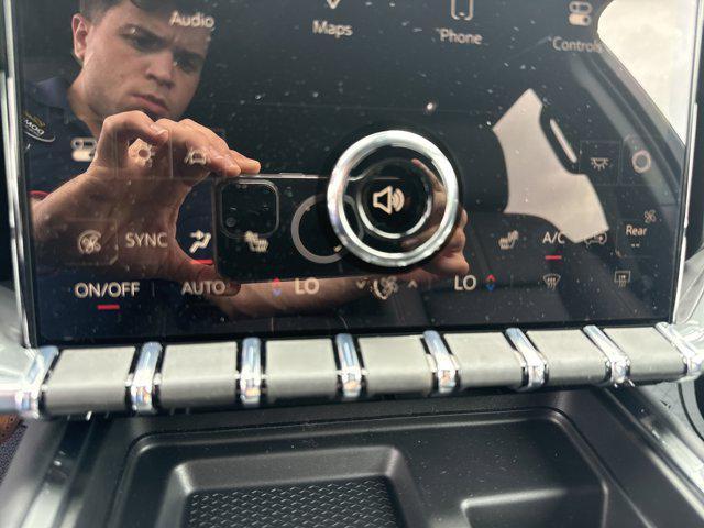 Photo of 2025 Ebony Twilight Metallic GMC Acadia