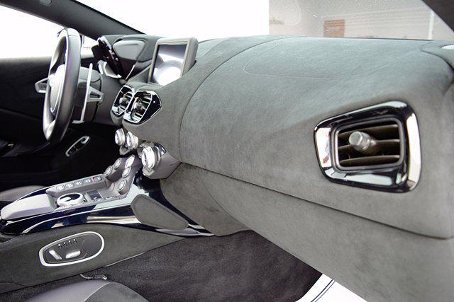Photo of 2019 Stratus White Aston Martin Vantage