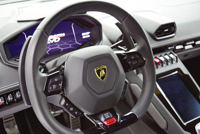 Photo of 2020 Nero Granatus Lamborghini Huracan EVO