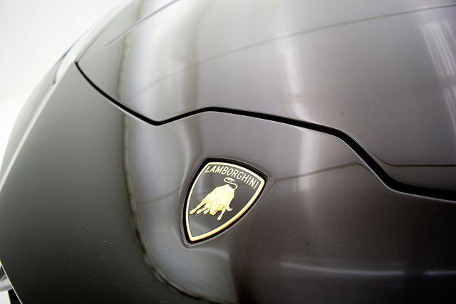 Photo of 2020 Nero Granatus Lamborghini Huracan EVO
